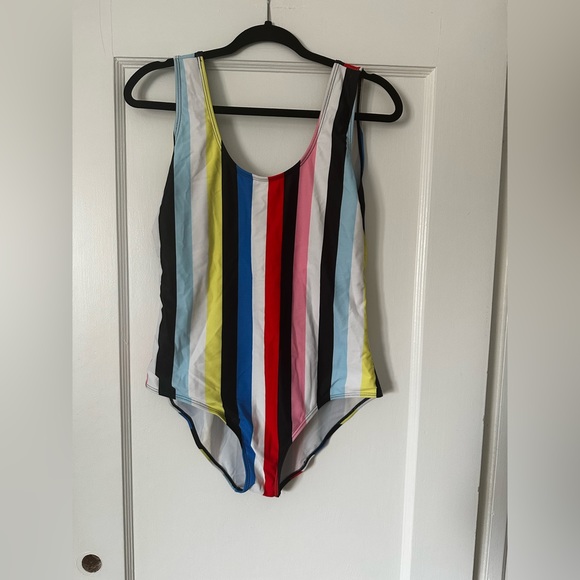 90’s inspired one one piece bathing suit - Picture 2 of 6
